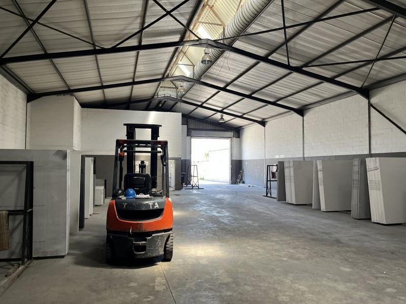 To Let commercial Property for Rent in Montague Gardens Western Cape